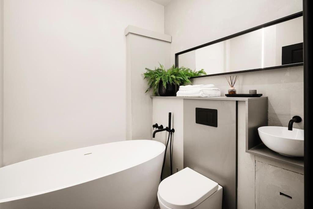 צ'לטנהם High End Free Parking Wifi Balcony Ensuite מראה חיצוני תמונה